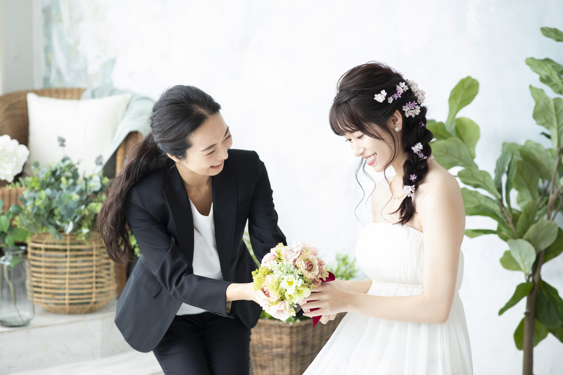 ブライダルフラワーコーディネーターになるには?仕事内容についても解説